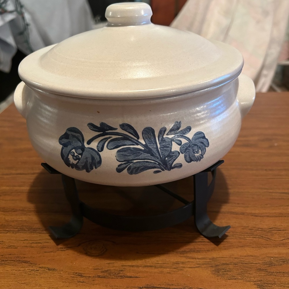 Vintage Pfaltzgraff Blue Floral Stoneware Covered Soup Tureen or Casserole